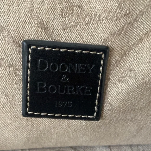 Dooney & Burke 1975 Tan Canvas Slouch type purse - Picture 2 of 5